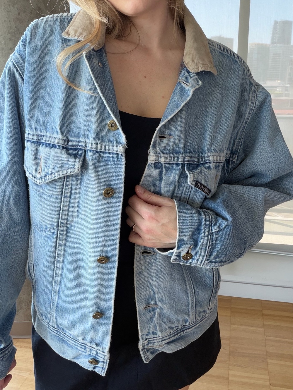 Denver Hayes Blue Denim Jacket with Tan Collar